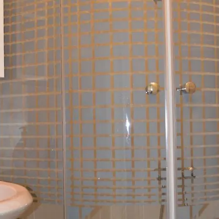 Aparthotel Buruj Vip 3 2*